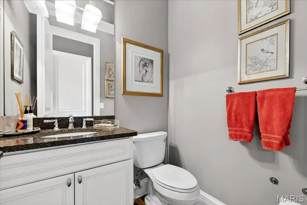 $3,500,000 | 10600 Country View Drive, Creve Coeur, MO 63141