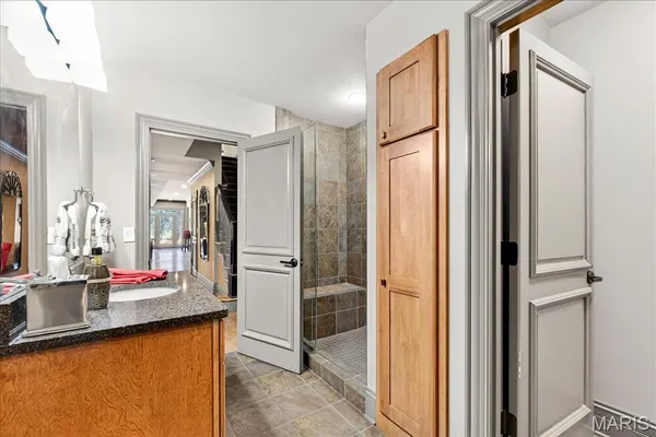 $3,500,000 | 10600 Country View Drive, Creve Coeur, MO 63141
