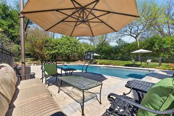 $3,500,000 | 10600 Country View Drive, Creve Coeur, MO 63141