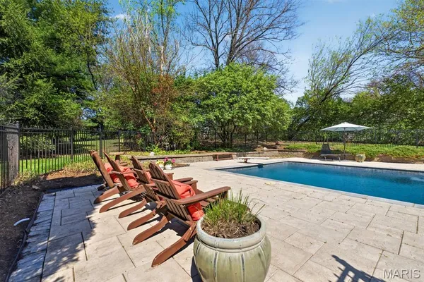 $3,500,000 | 10600 Country View Drive, Creve Coeur, MO 63141