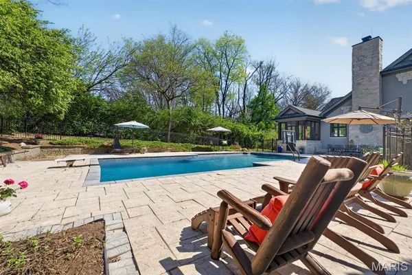 $3,500,000 | 10600 Country View Drive, Creve Coeur, MO 63141