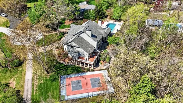 $3,500,000 | 10600 Country View Drive, Creve Coeur, MO 63141
