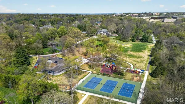 $3,500,000 | 10600 Country View Drive, Creve Coeur, MO 63141
