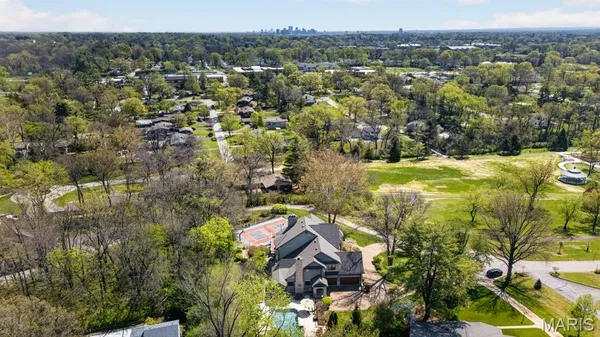 $3,500,000 | 10600 Country View Drive, Creve Coeur, MO 63141