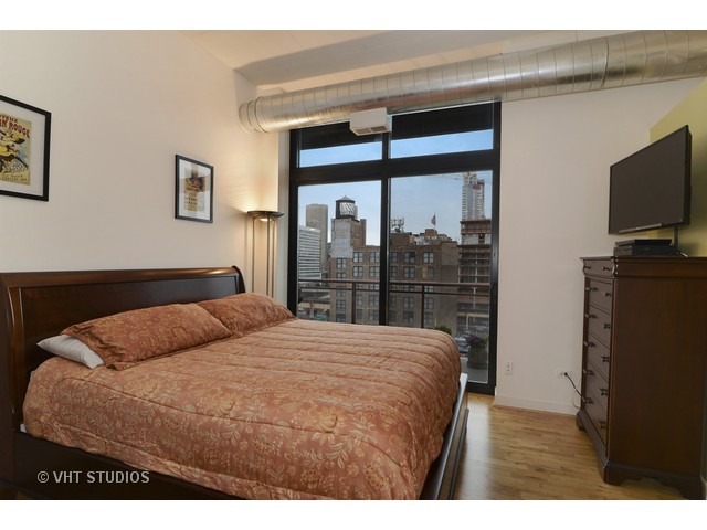 740 West Fulton Street, Unit 701 Chicago, IL 60661 - Photo 11 of 20