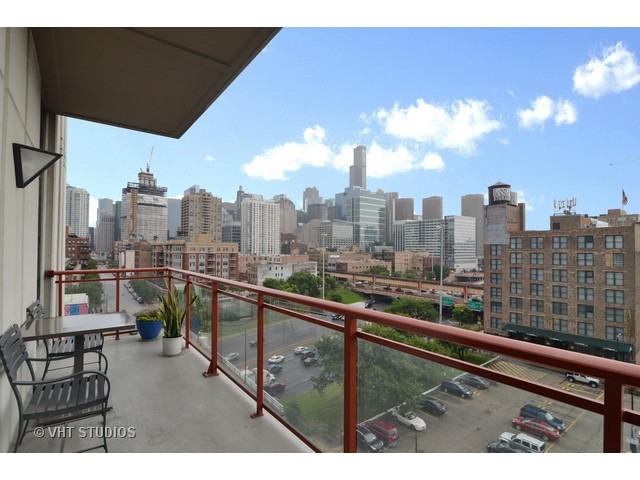 740 West Fulton Street, Unit 701 Chicago, IL 60661 - Photo 15 of 20