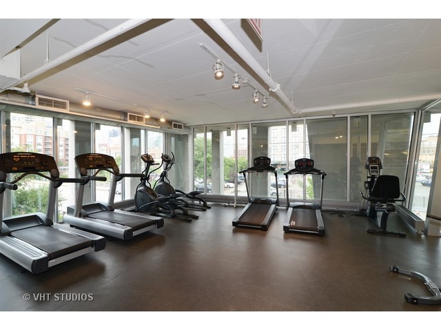 740 West Fulton Street, Unit 701 Chicago, IL 60661 - Photo 18 of 20