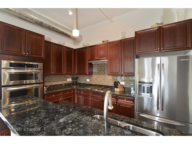 740 West Fulton Street, Unit 701 Chicago, IL 60661 - Photo 6 of 20