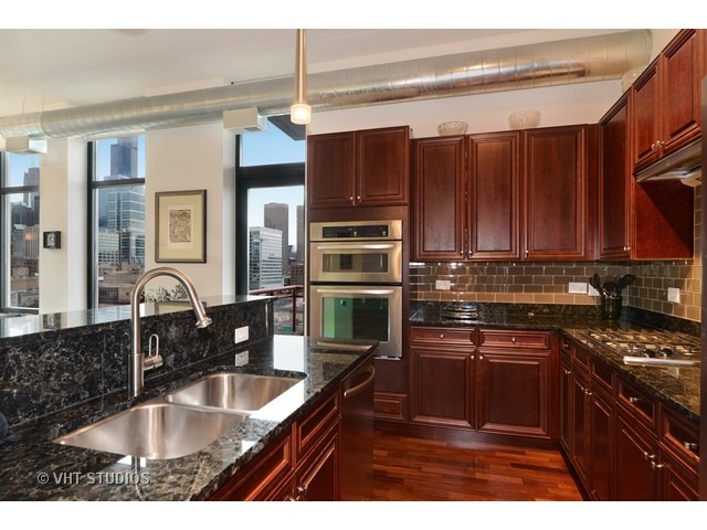740 West Fulton Street, Unit 701 Chicago, IL 60661 - Photo 7 of 20