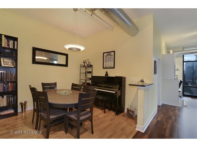 740 West Fulton Street, Unit 701 Chicago, IL 60661 - Photo 9 of 20