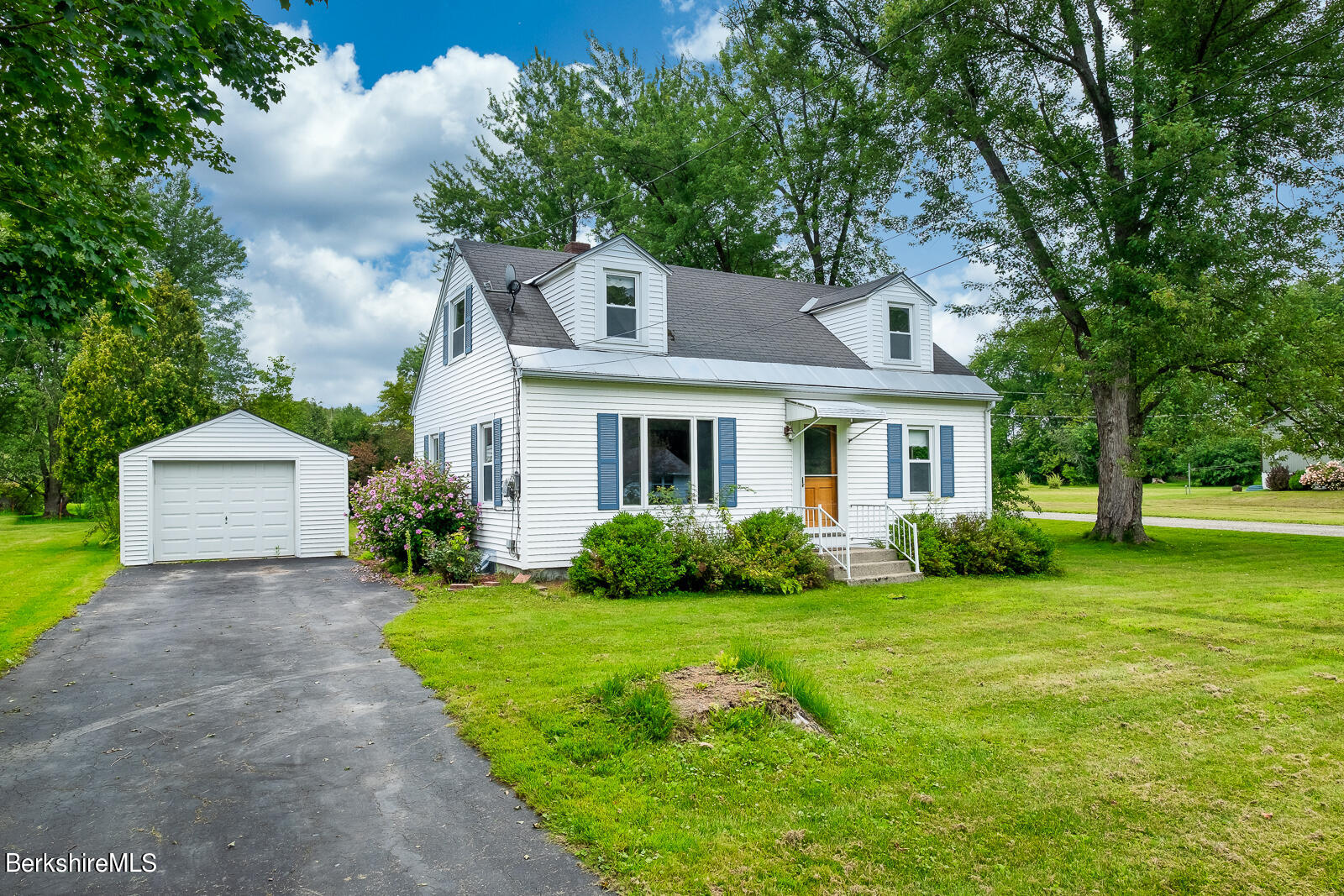61 Luce Road Williamstown, MA 01267 - Photo 3 of 24 61-Luce-3