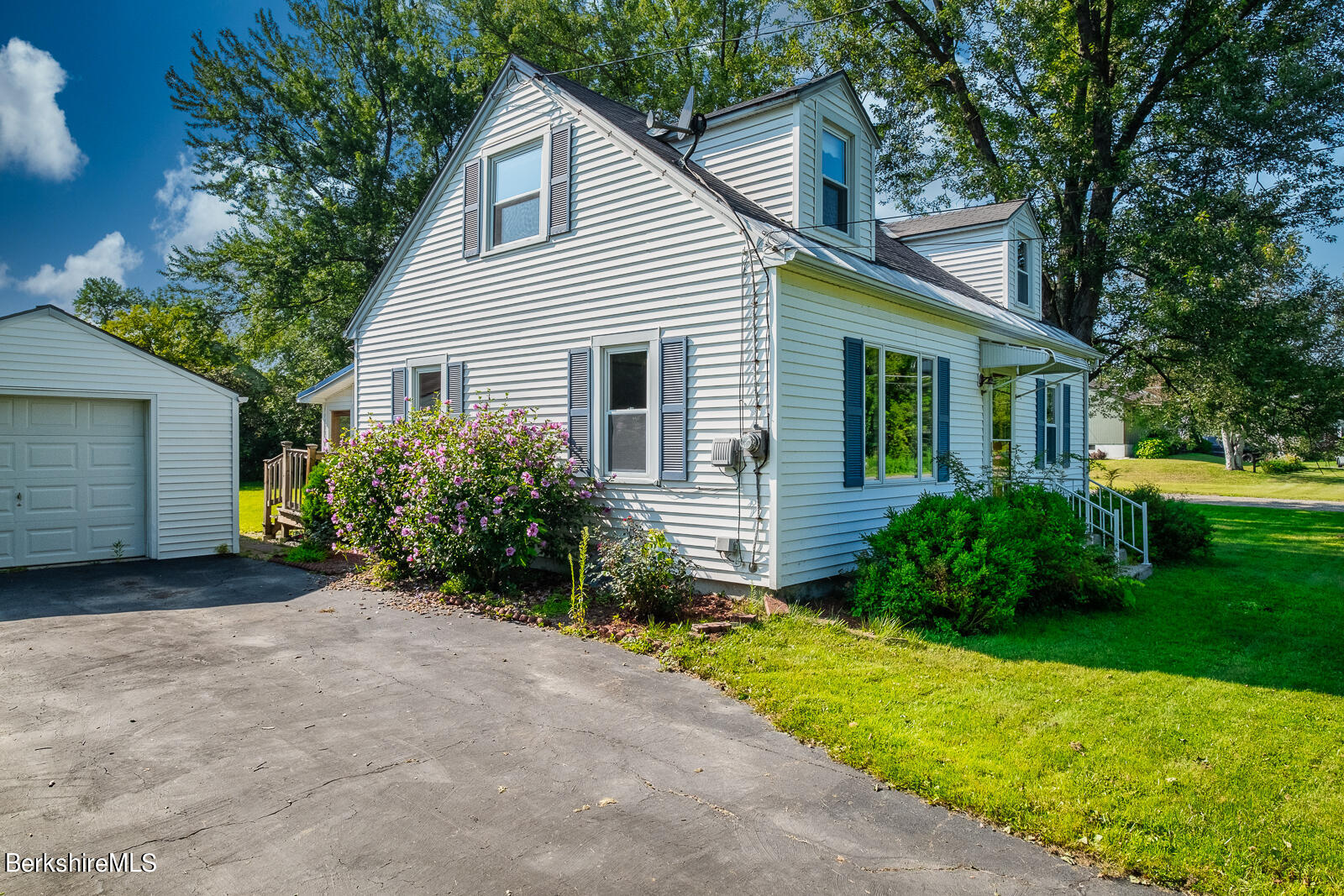61 Luce Road Williamstown, MA 01267 - Photo 4 of 24 61-Luce-4