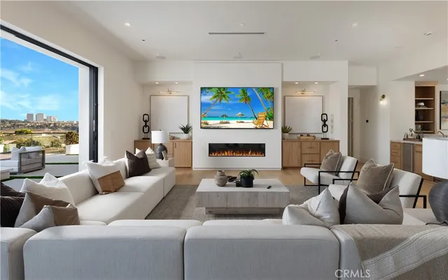 $9,500,000 | 1918 Santiago Drive, Newport Beach, CA 92660