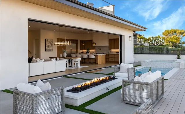 $9,500,000 | 1918 Santiago Drive, Newport Beach, CA 92660