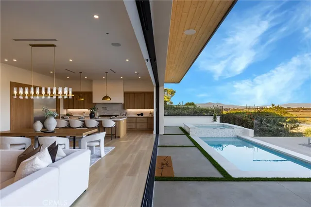 $9,500,000 | 1918 Santiago Drive, Newport Beach, CA 92660