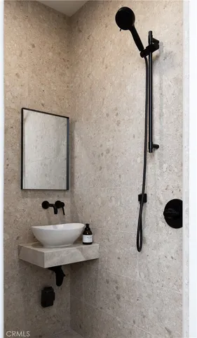 $9,500,000 | 1918 Santiago Drive, Newport Beach, CA 92660