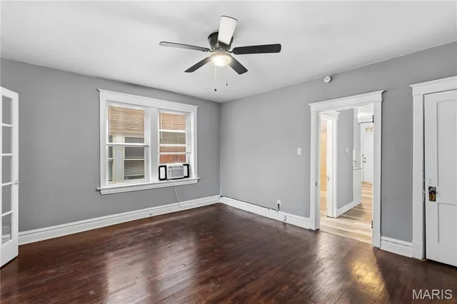 $920 | 4234 Dewey Avenue, Unit 2S, St. Louis, MO 63116