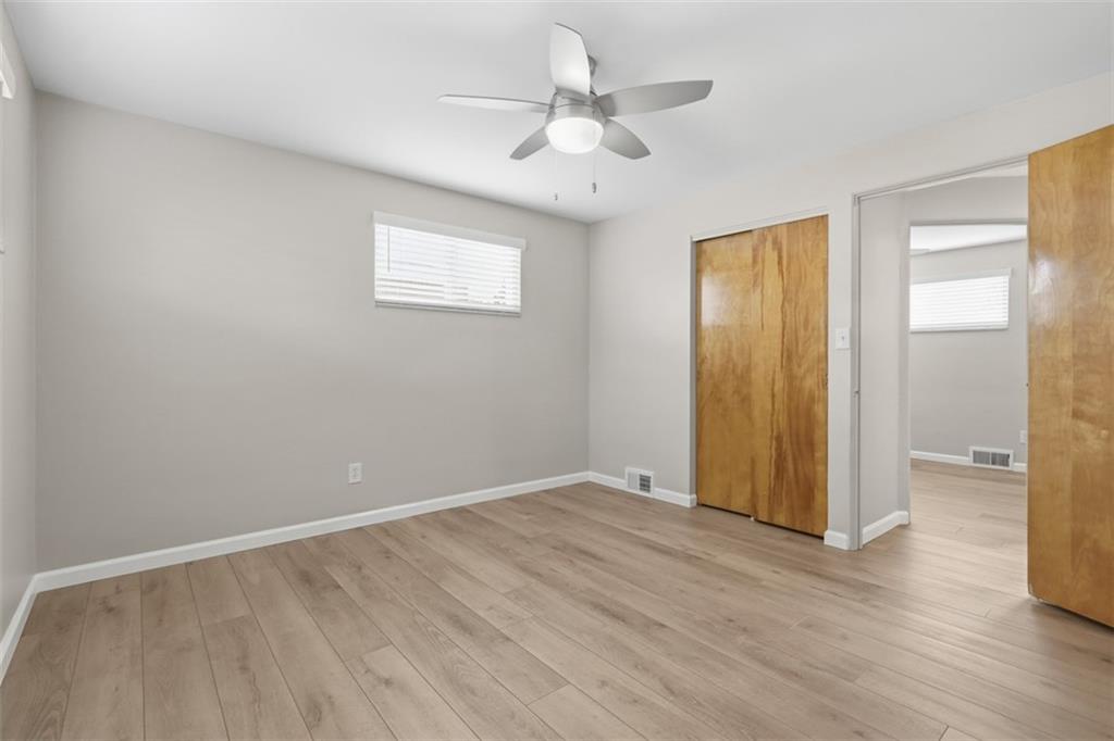 5229 Meadowcrest Road Pittsburgh, PA 15236 - Photo 16 of 35
