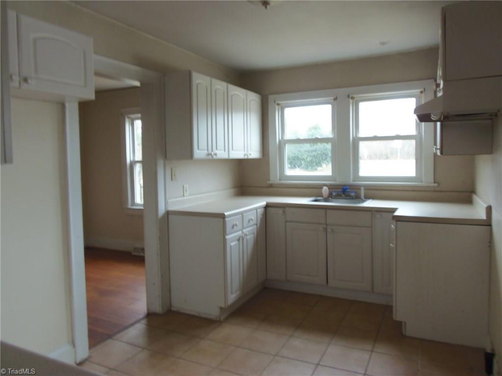 2309 Freeman Mill Road Greensboro, NC 27406 - Photo 8 of 19 Gallery Image 8