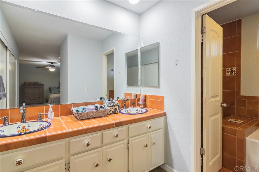 5841 Jeffries Ranch Road Oceanside, CA 92057 - Photo 12 of 25