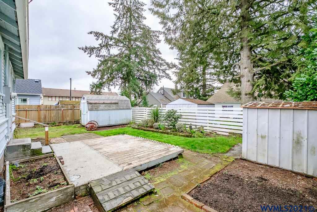 1310 Southwest 14th Avenue Albany, OR 97321 - Photo 32 of 37