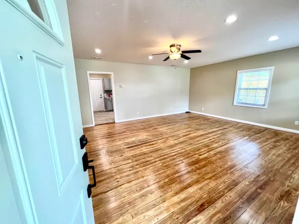 $2,000 | 804 West 2nd Street, St. Augustine, FL 32084