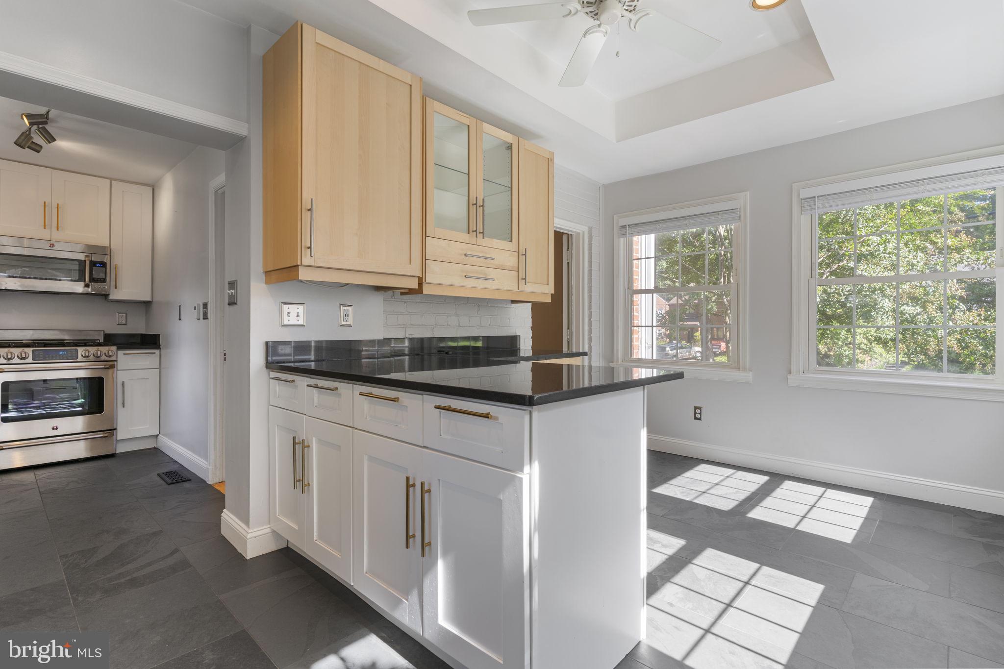 3114 Russell Road Alexandria, VA 22305 - Photo 14 of 57 Gallery Image 14