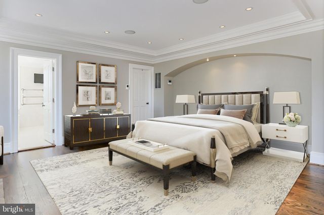 $4,200,000 | 1400 34th Street Northwest, Washington, DC 20007