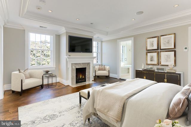 $4,200,000 | 1400 34th Street Northwest, Washington, DC 20007
