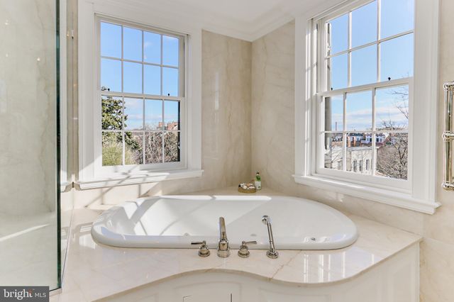 $4,200,000 | 1400 34th Street Northwest, Washington, DC 20007