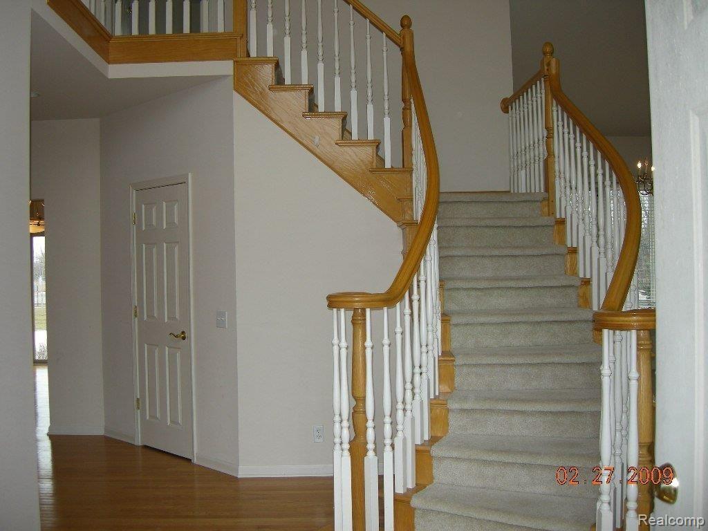 6628 Chatham Circle Rochester, MI 48306 - Photo 2 of 12 DSCN7981