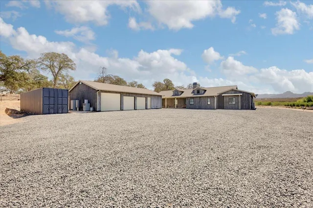 a view of house with a outdoor space
