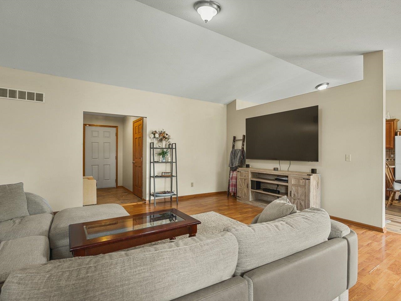 8460 Crooked Bend Road Machesney Park, IL 61115 - Photo 6 of 34