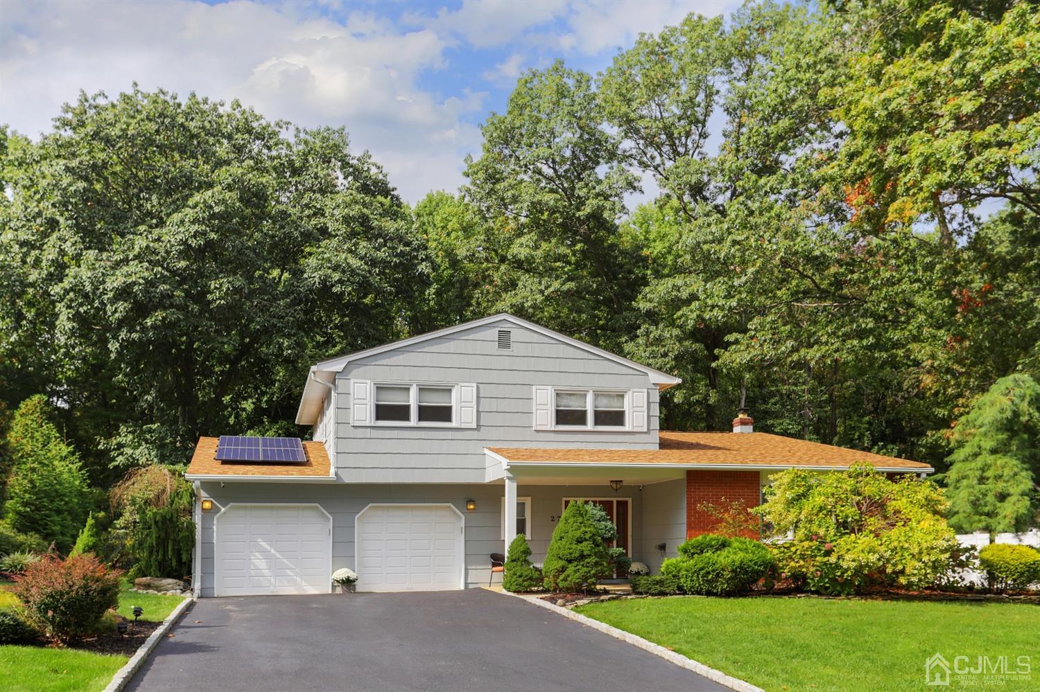 27 Timber Road East Brunswick, NJ 08816 - Photo 3 of 42 Gallery Image 3