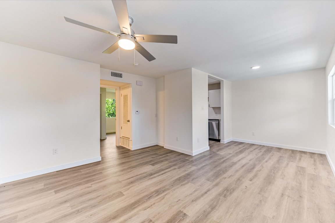 3703 Harmon Avenue, Unit 103 Austin, TX 78705 - Photo 4 of 9