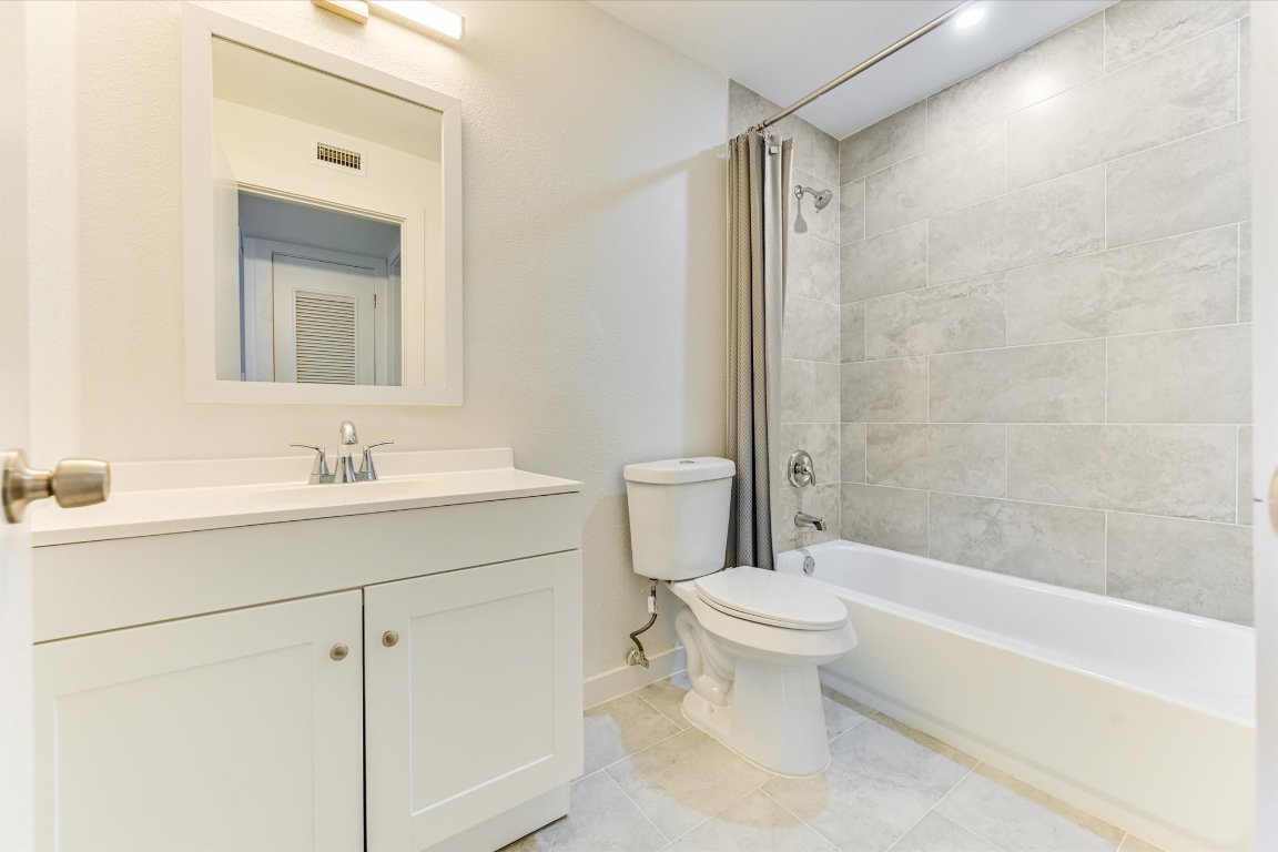 3703 Harmon Avenue, Unit 103 Austin, TX 78705 - Photo 8 of 9