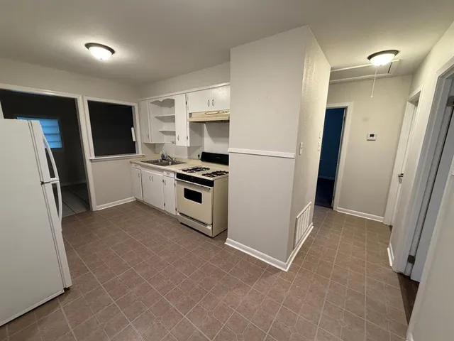 $1,200 | 1823 Southview Drive, Bossier City, LA 71112