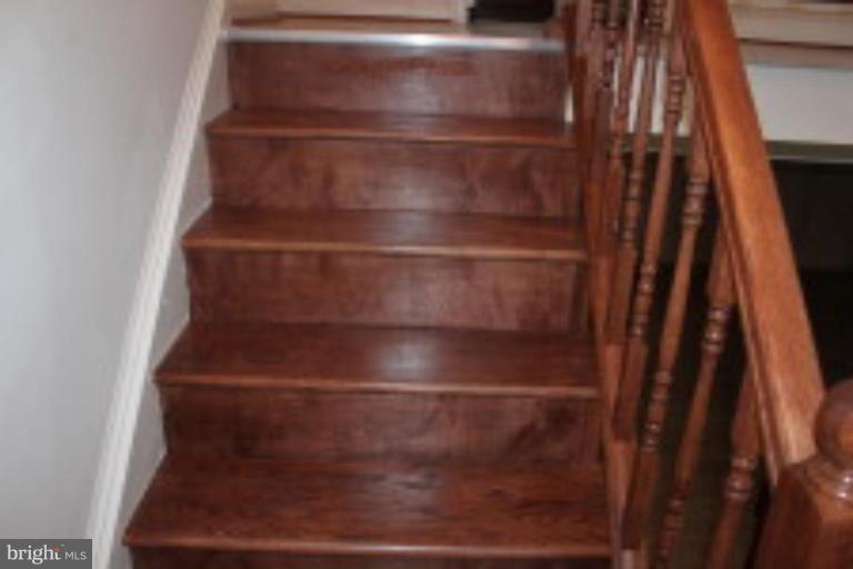 1212 Lee Road Sterling, VA 20164 - Photo 4 of 12 Staircase