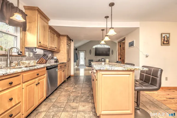 $525,000 | 316 Allentown Road, Plymouth, CT 06786