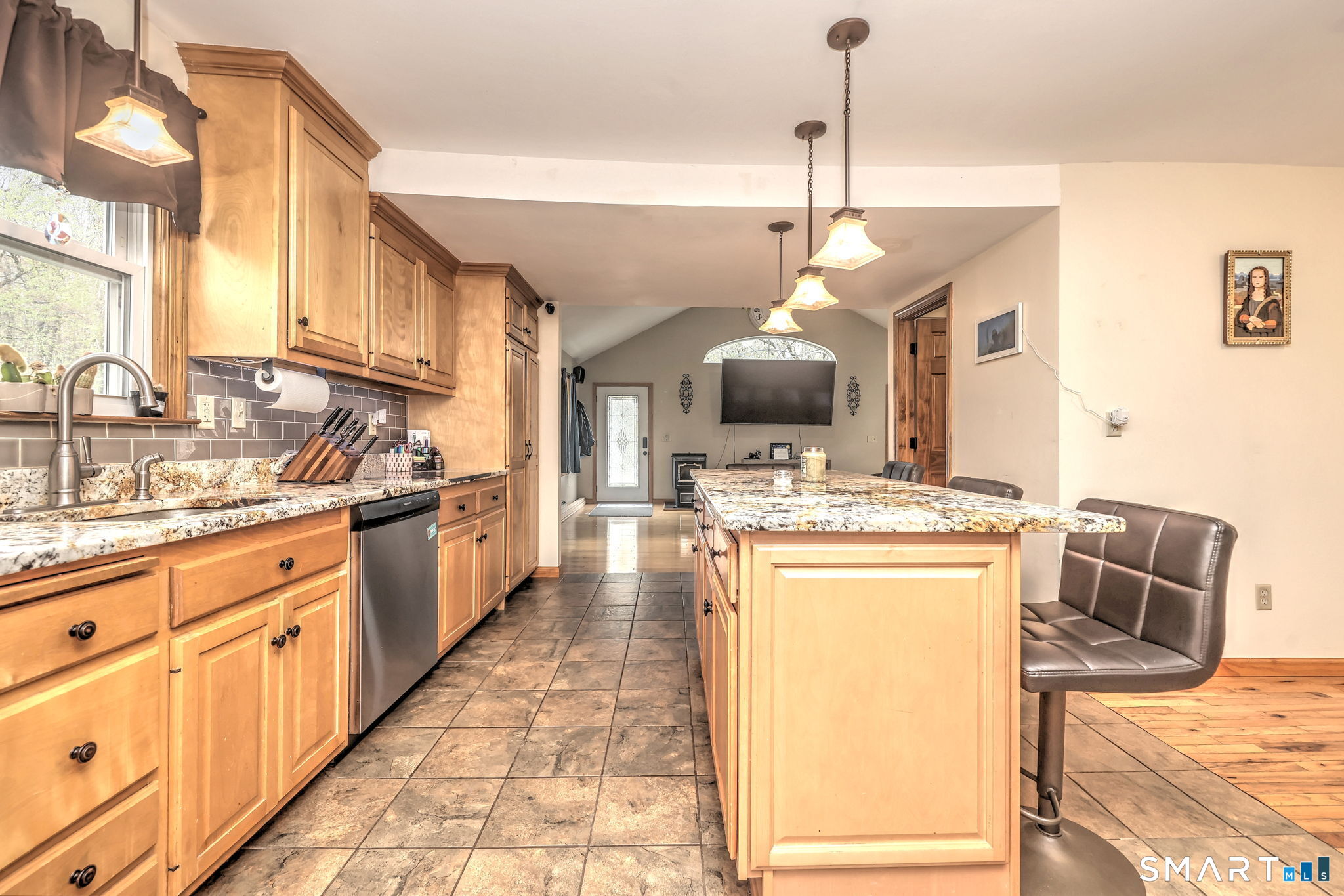 316 Allentown Road Plymouth, CT 06786 - Photo 5 of 40