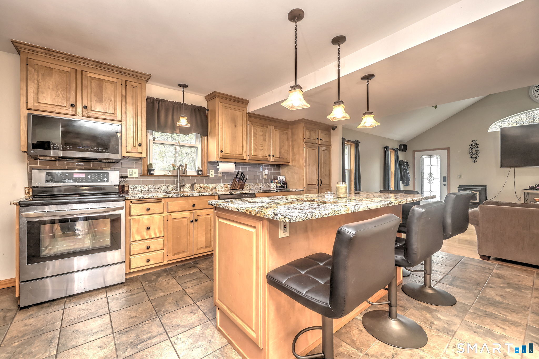 316 Allentown Road Plymouth, CT 06786 - Photo 6 of 40