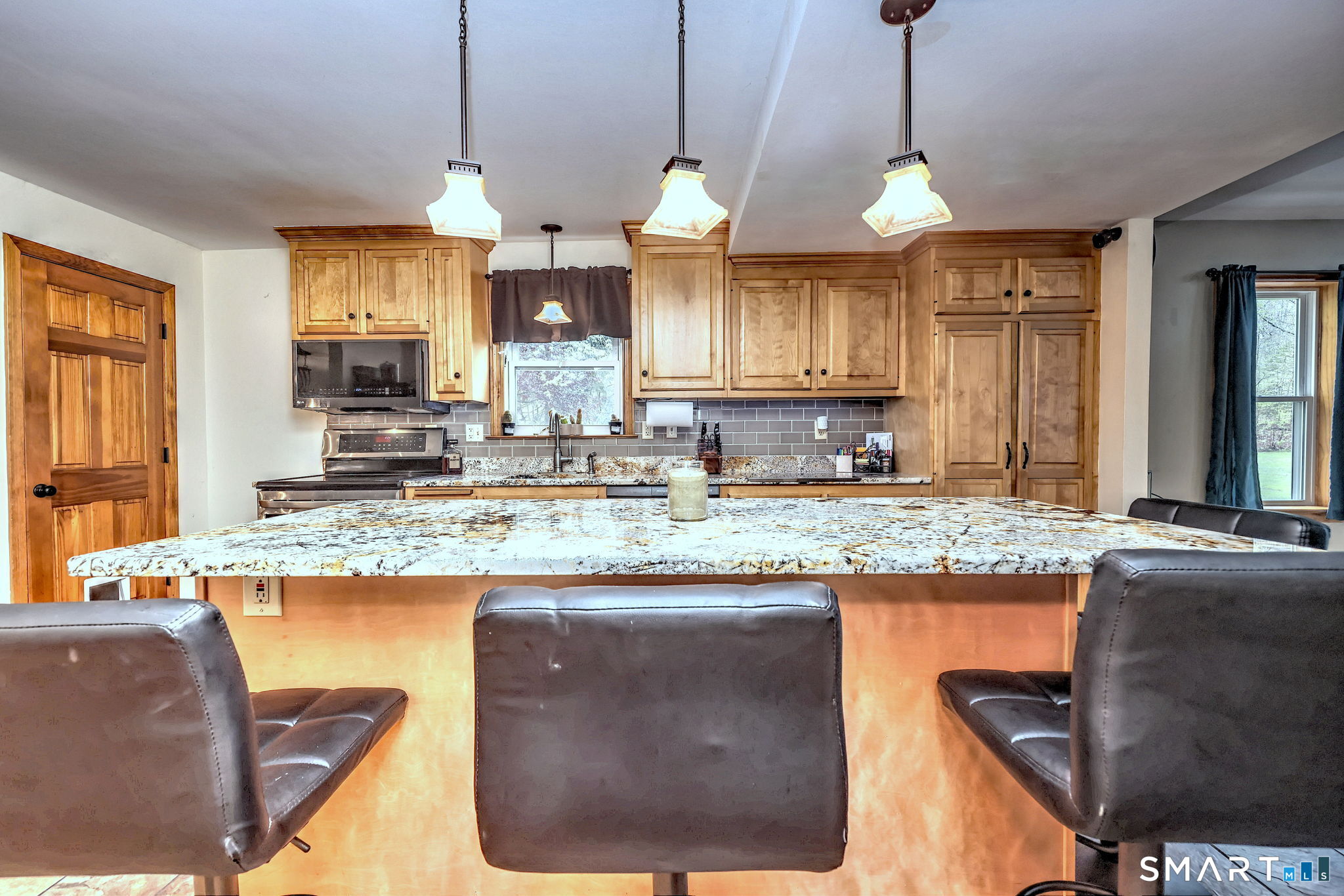 316 Allentown Road Plymouth, CT 06786 - Photo 7 of 40