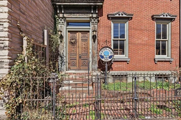$1,095,000 | 2119 Sarah Street, Pittsburgh, PA 15203