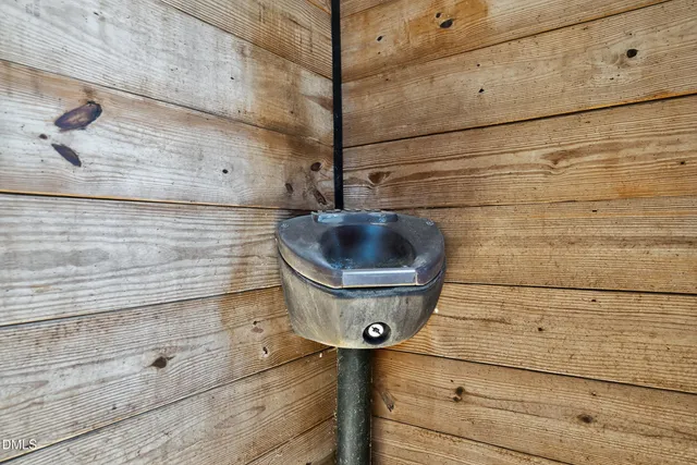 $1,200,000 | 1230 Arnolds Woods Road, Chapel Hill, NC 27516