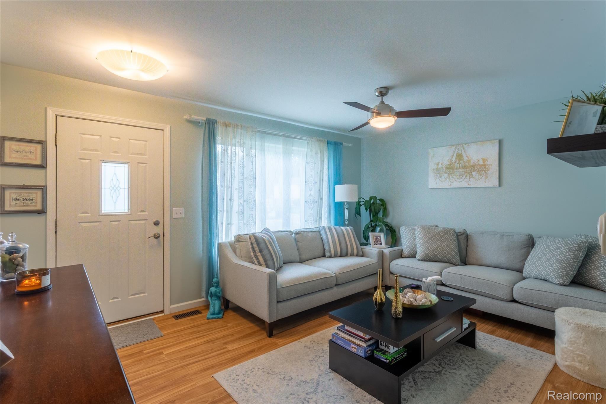 1723 Rustic Ridge Road Canton, MI 48188 - Photo 5 of 35 Rustic Ridge_1723-Entry-Living Room-22.jpg