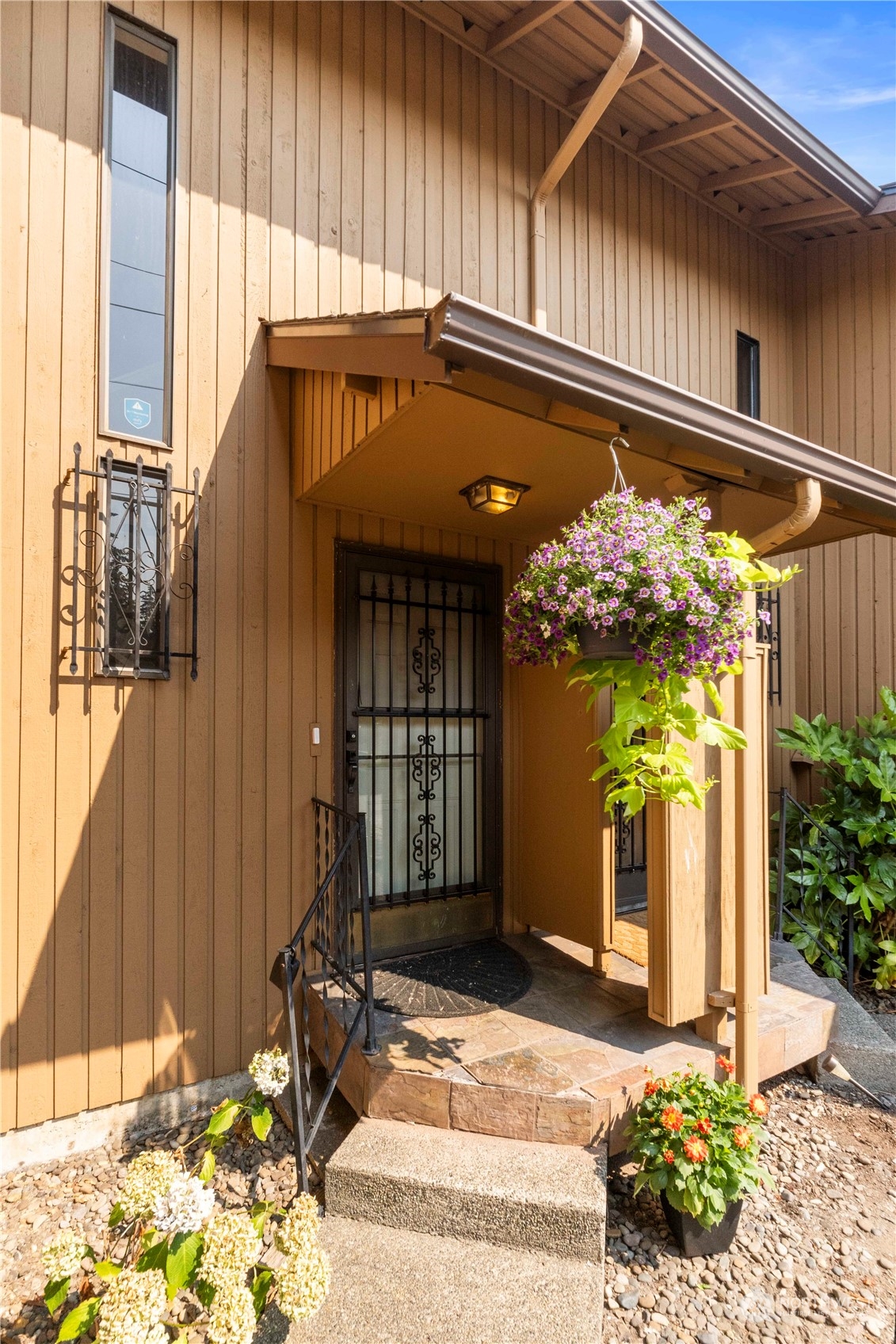 1633 Eagle Ridge Drive South, Unit A1 Renton, WA 98055 - Photo 35 of 35
