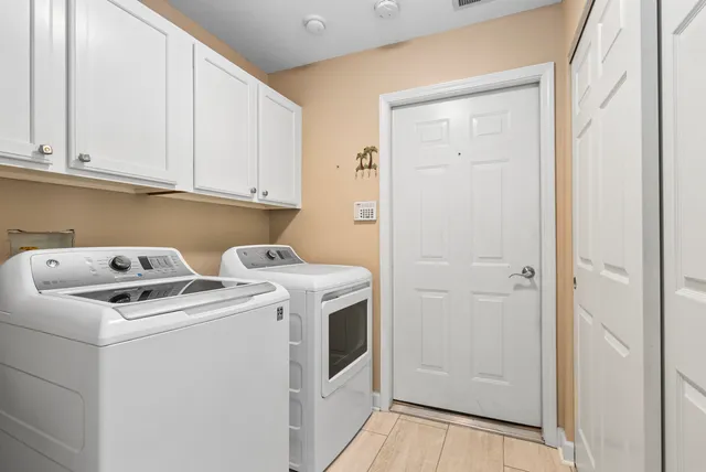 $379,900 | 18258 Murphy Circle, Tinley Park, IL 60487