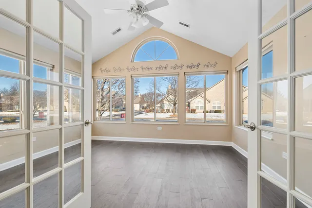 $379,900 | 18258 Murphy Circle, Tinley Park, IL 60487