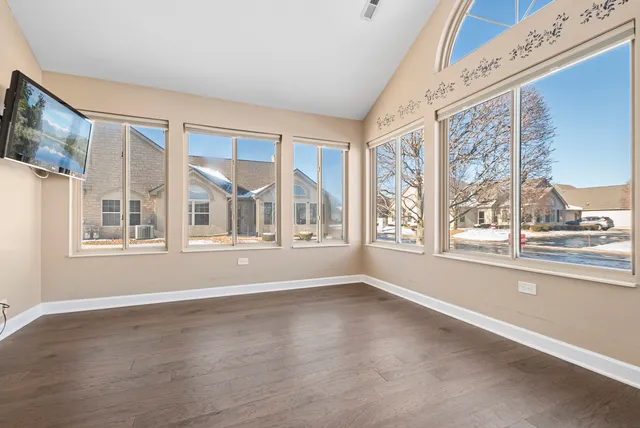 $379,900 | 18258 Murphy Circle, Tinley Park, IL 60487