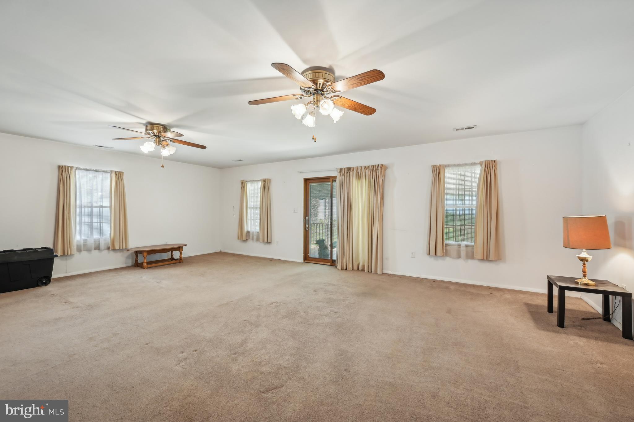 531 Shipley Road Linthicum Heights, MD 21090 - Photo 20 of 57 Family Room